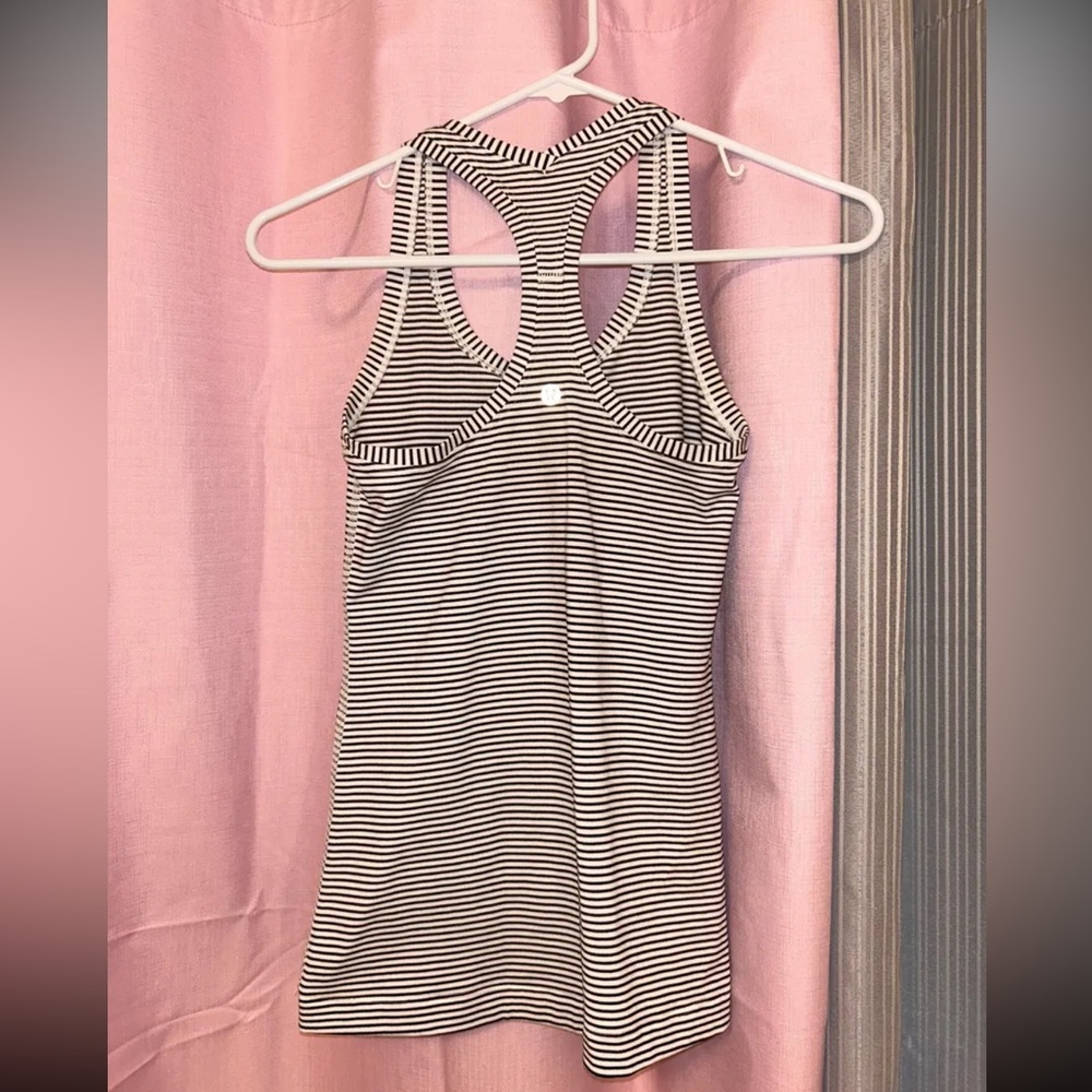Lululemon tank top - Picture 2 of 2